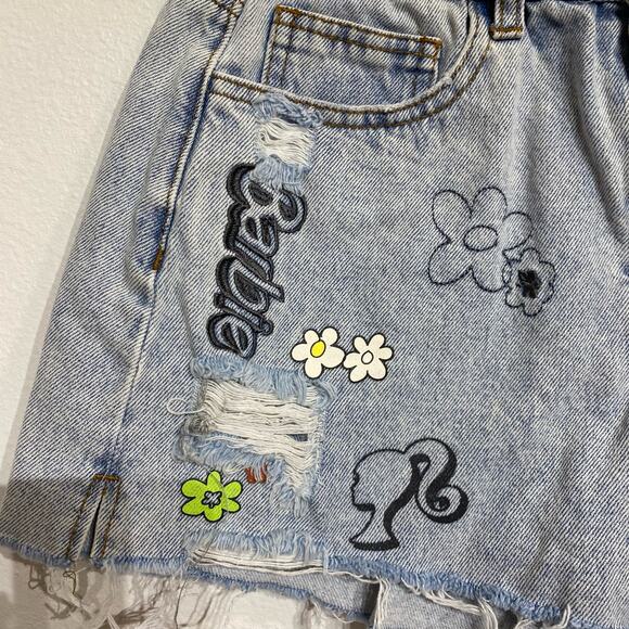 Barbie x Forever 21 Denim Flower Cut Off Jean Shorts Sz 26 - Picture 4 of 16